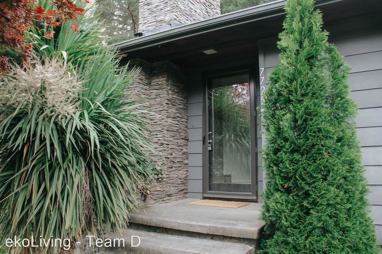 7725 Sw Miner Way - Photo 3 of 50