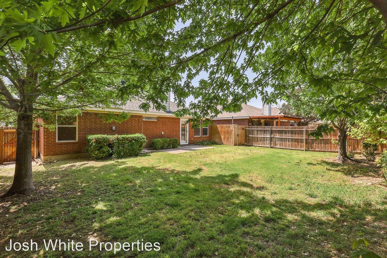 3945 Shiver Rd - Photo 2 of 50