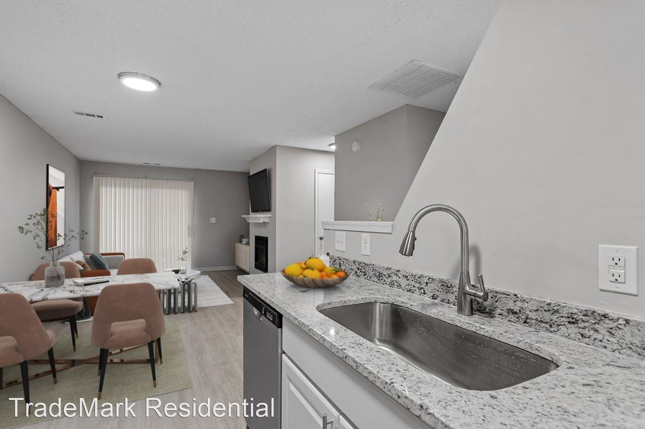 Kentucky Drive and Barslund Court - Photo 2 of 10