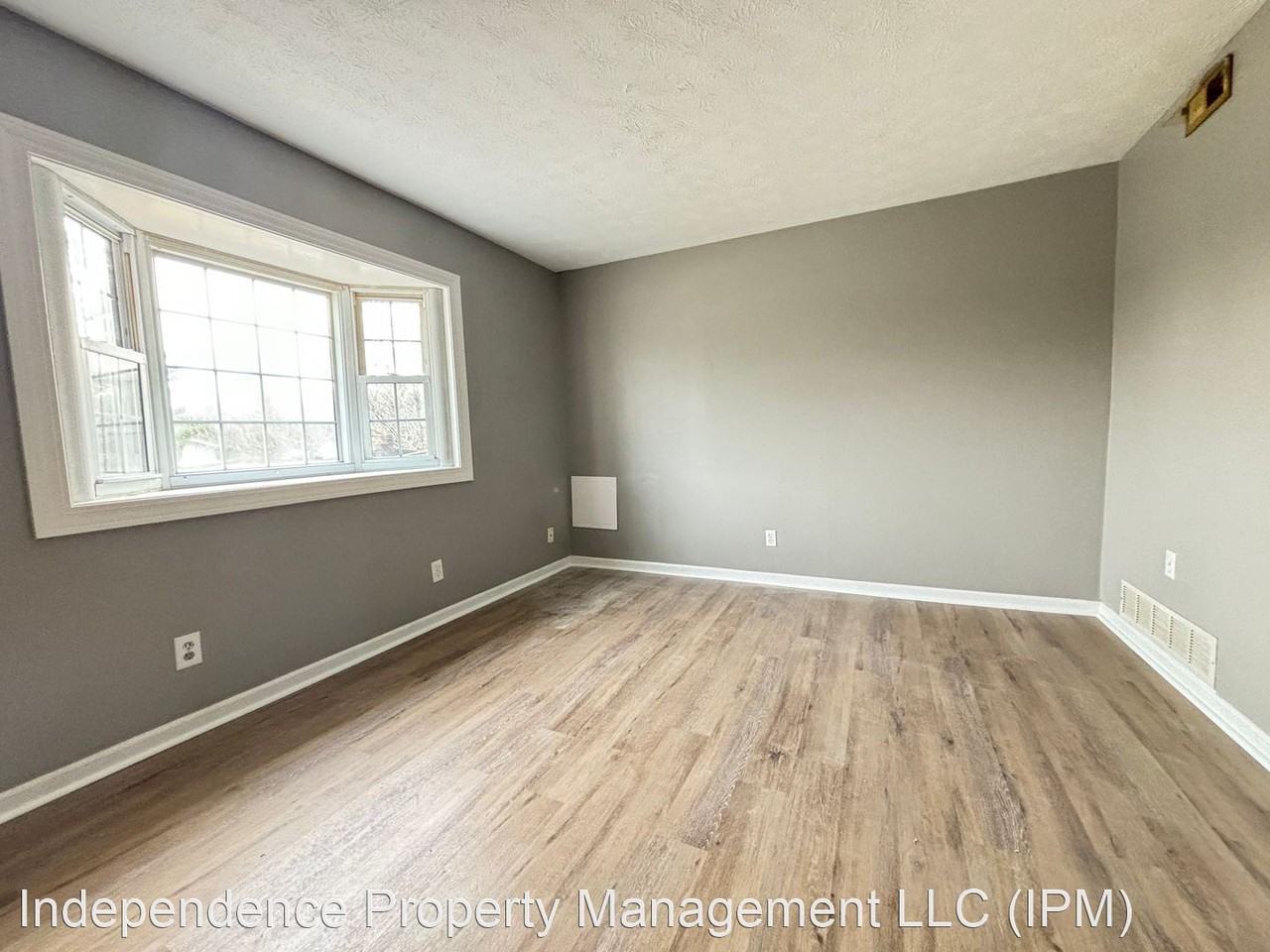 1173 Navaho Dr - Photo 2 of 2