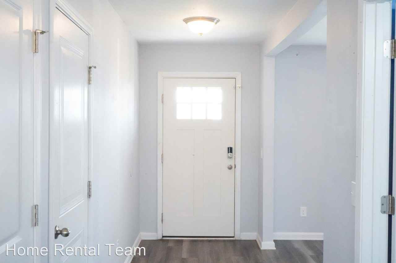 105 Butternut Blvd - Photo 2 of 34