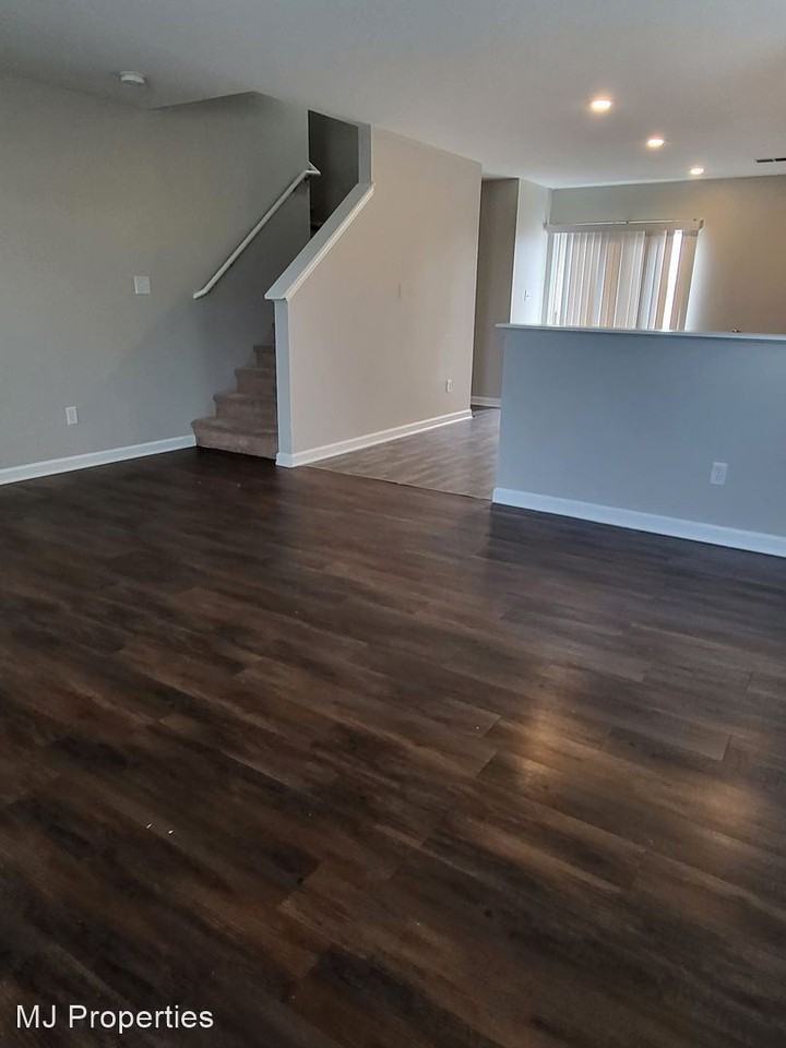 3611 Avalon Lake Dr - Photo 3 of 23