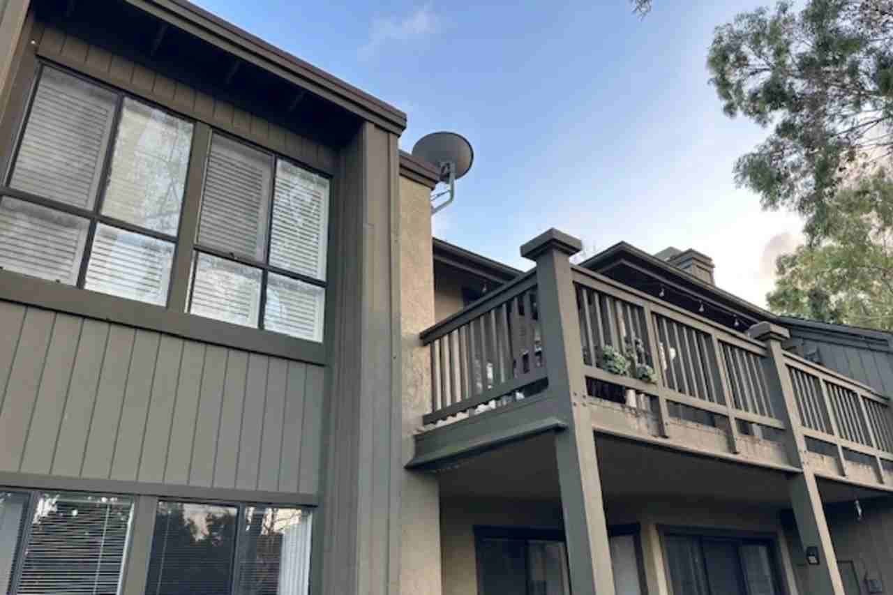 43 Rainbow Rdg - Photo 2 of 41