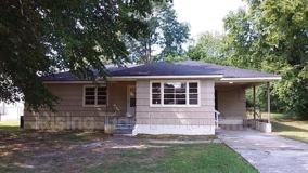 2240 2nd Pl Ne - Photo 1 of 1