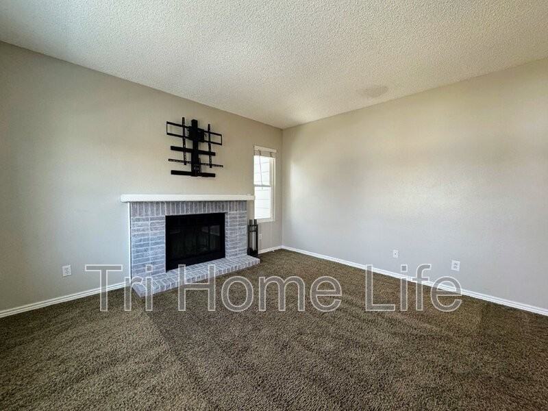 5508 E Prescott Ave - Photo 4 of 26