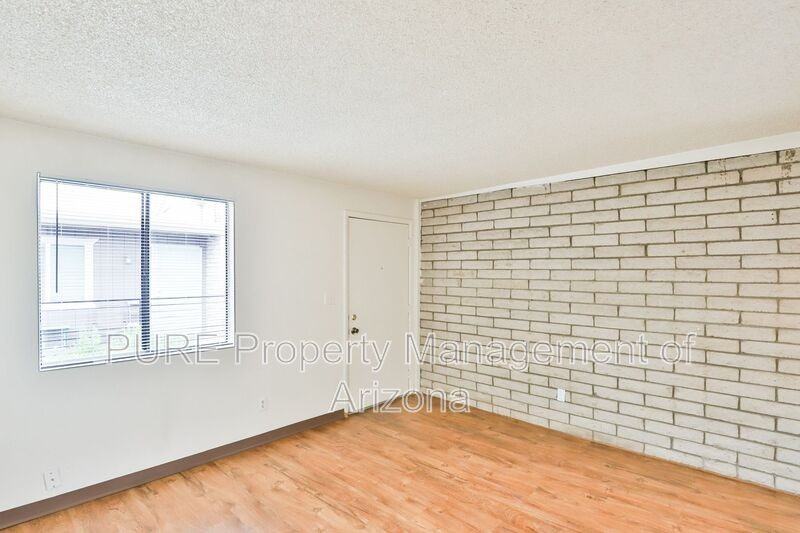 810 W 2nd St #C - Photo 6 of 14