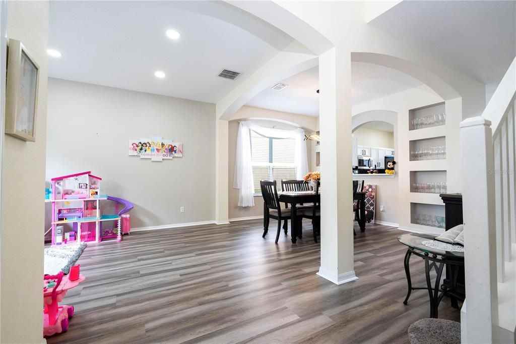 2615 Emerald Island Boulevard - Photo 2 of 55