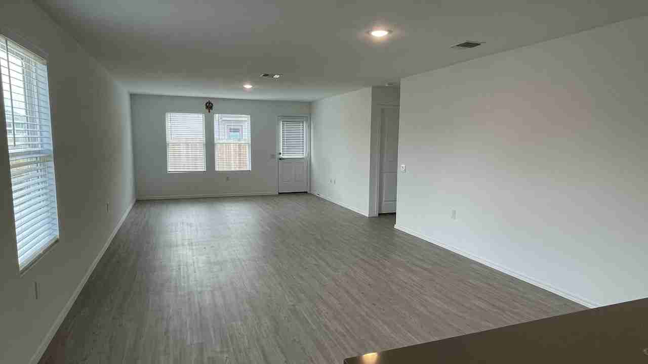 10102 Asta Trl - Photo 3 of 16