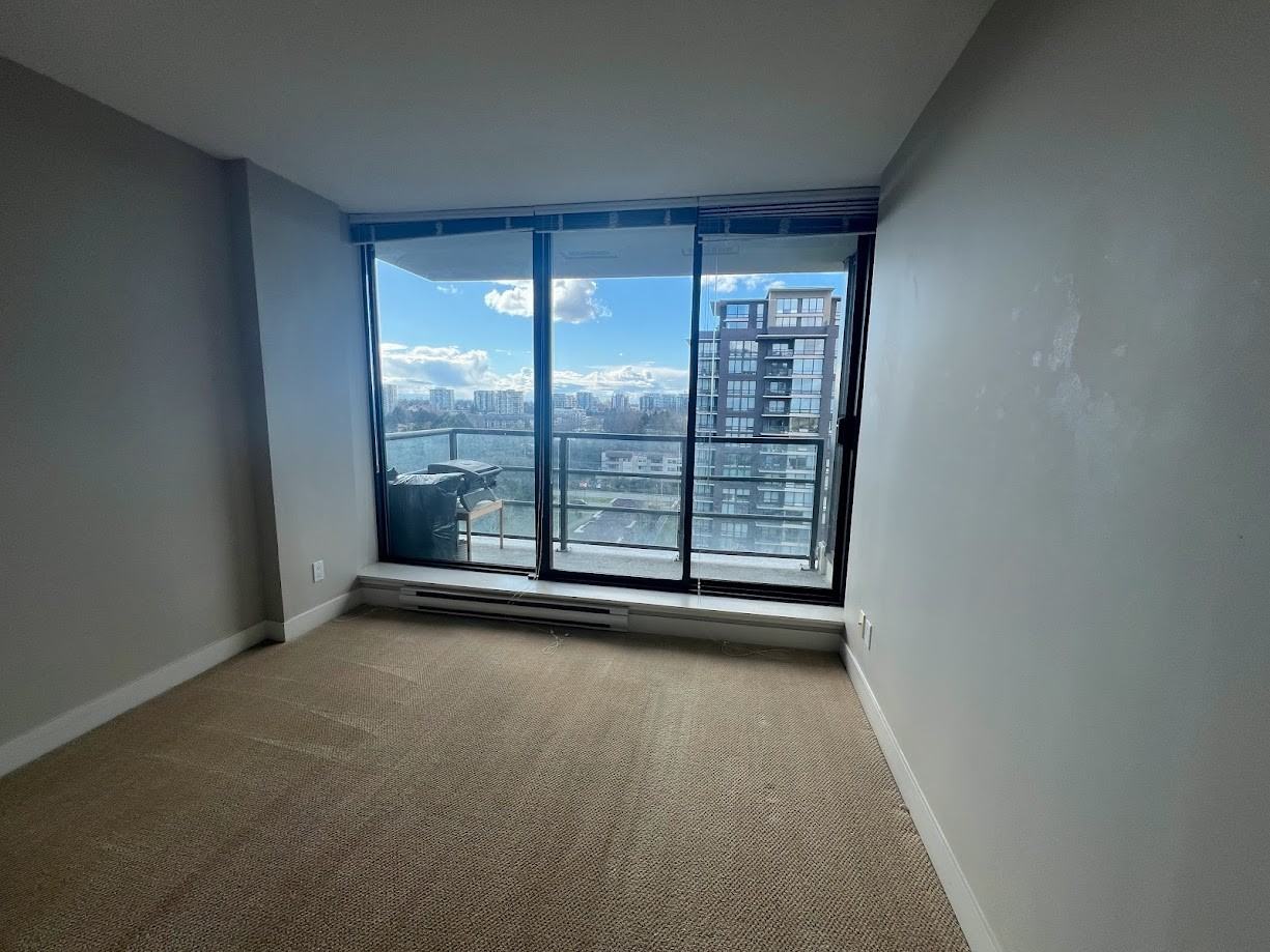 6001 Katsura St - Photo 4 of 10