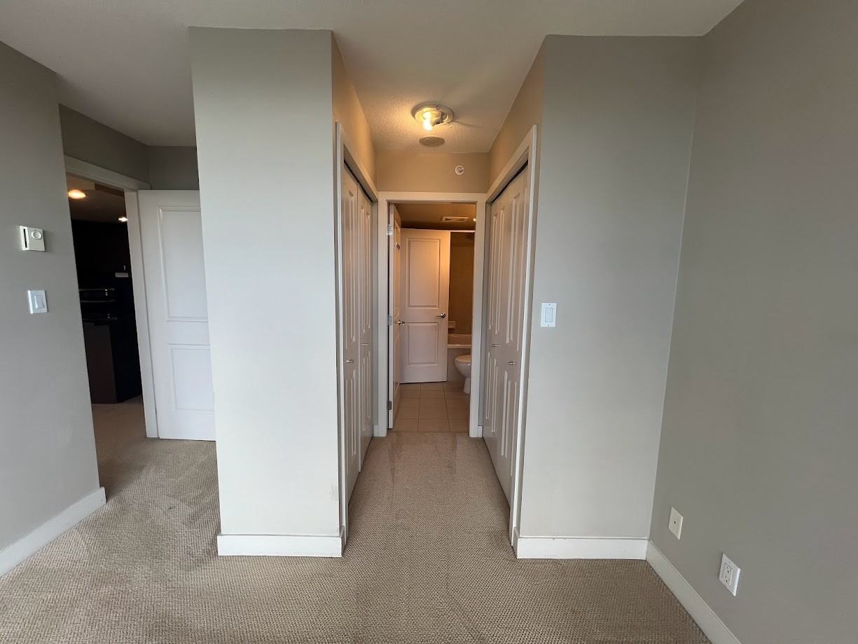 6001 Katsura St - Photo 5 of 10