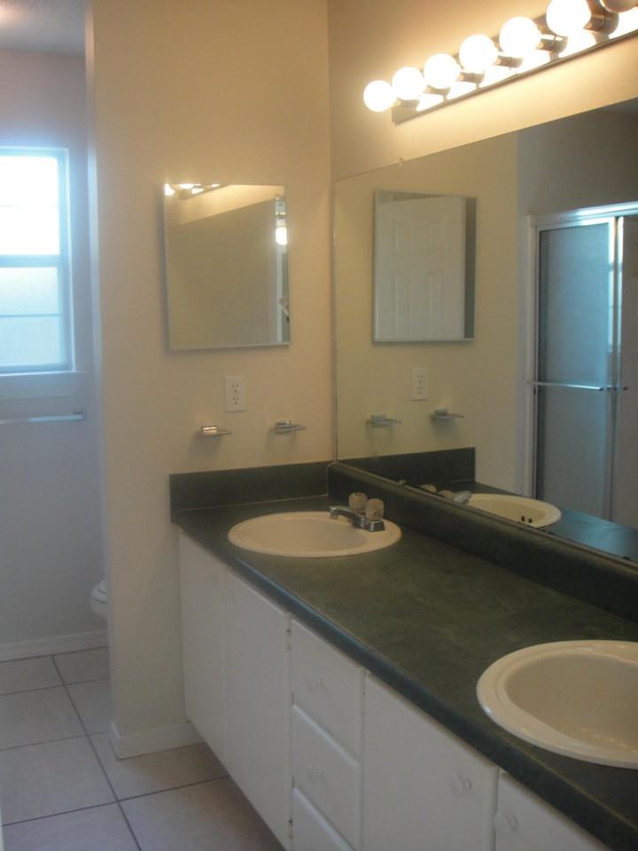 964 Southern Oaks Ct - Photo 7 of 11