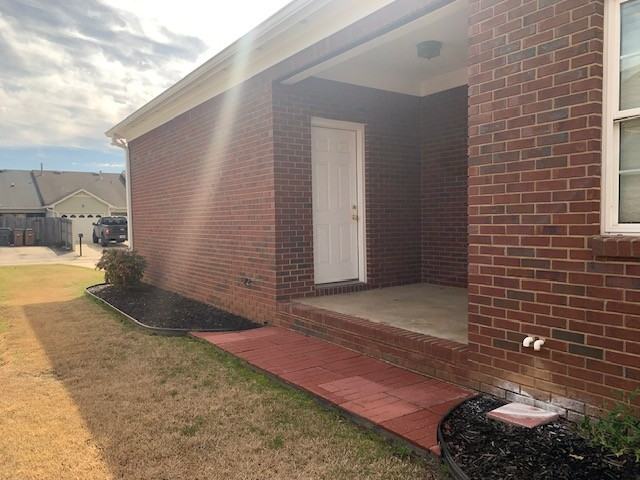 1508 Chestnut Grove Dr Sw - Photo 3 of 26