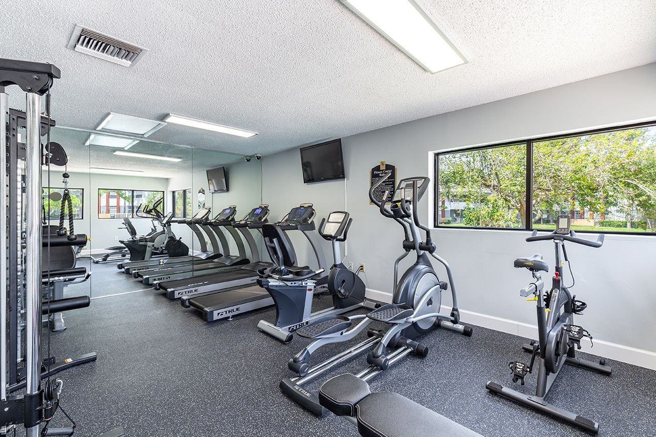 Palms at Sand Lake - Photo 3 of 9