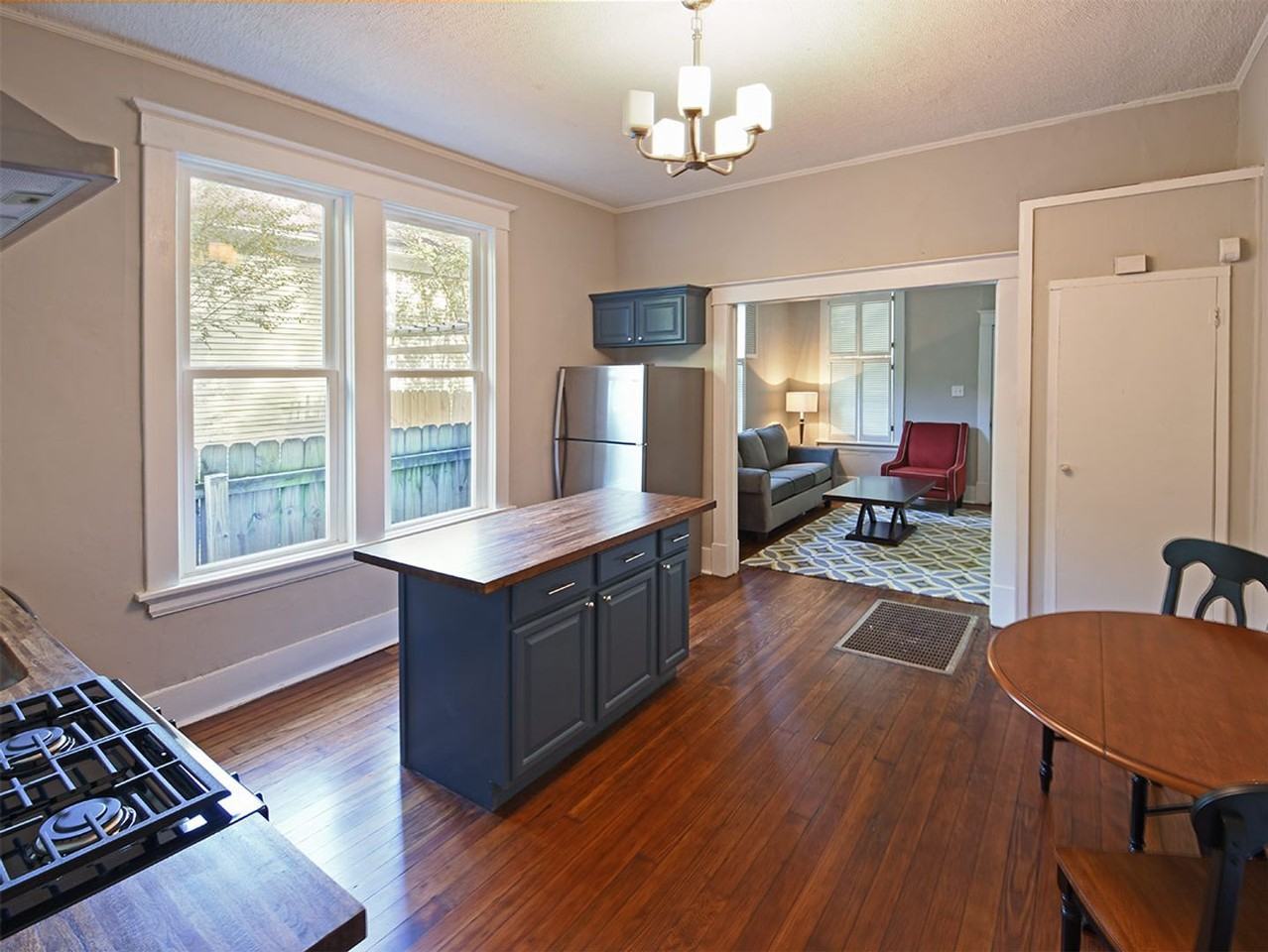 893 Philadelphia St - Photo 4 of 10