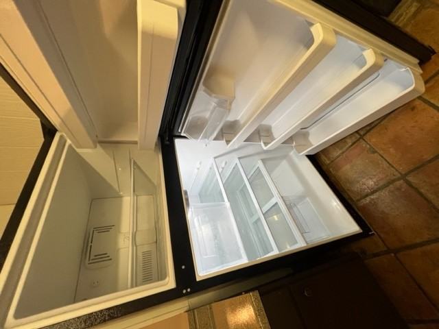 1119 Nw River Rd - Photo 2 of 11