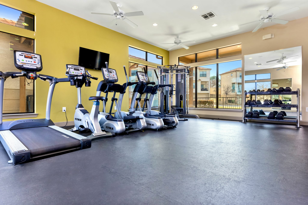 Carriage Homes on the Lake Townhouses 3232 N Garland Ave, Garland, TX