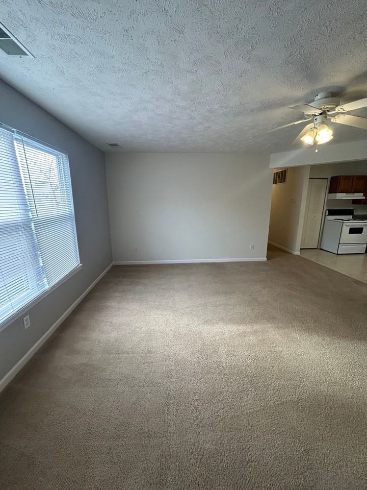 1701 / 1705 RT Dunn - Photo 4 of 18