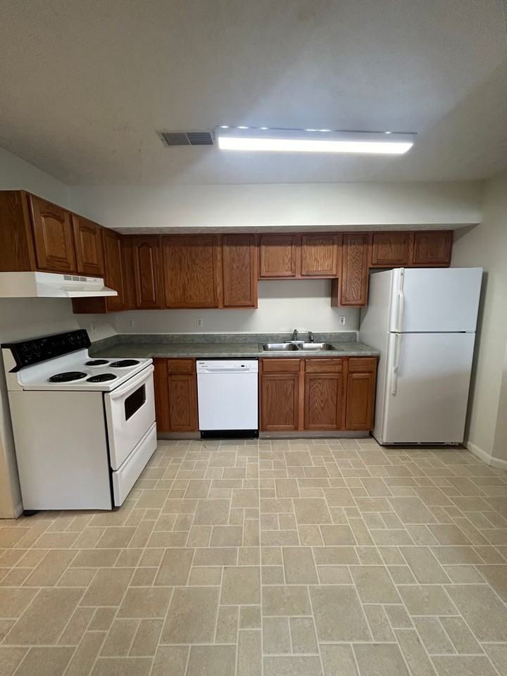 1701 / 1705 RT Dunn - Photo 5 of 18