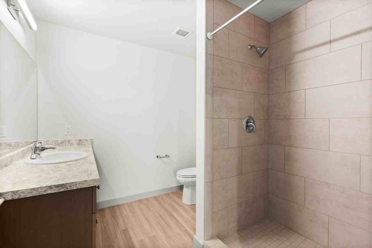 1127 Alderson Ave #309 - Photo 3 of 7