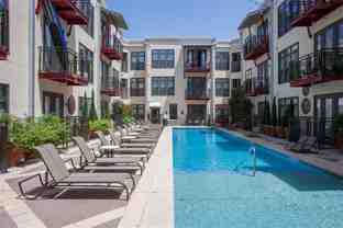 1613 W 5th St #S7-22 - Photo 1 of 1