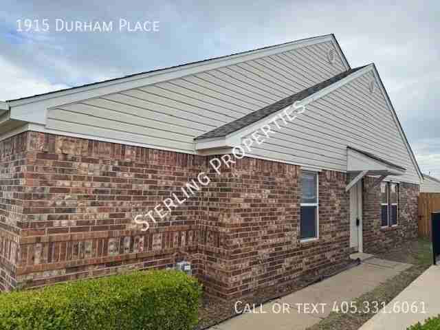 1915 Durham Pl - Photo 2 of 33