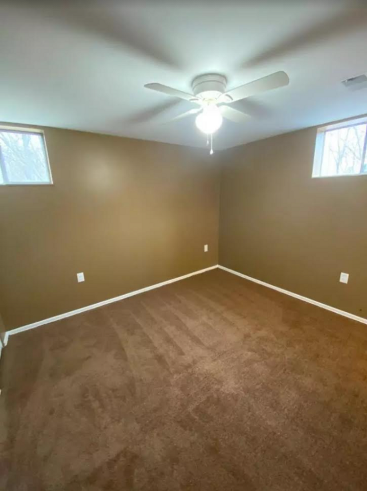 6447 Library Road - Photo 3 of 9