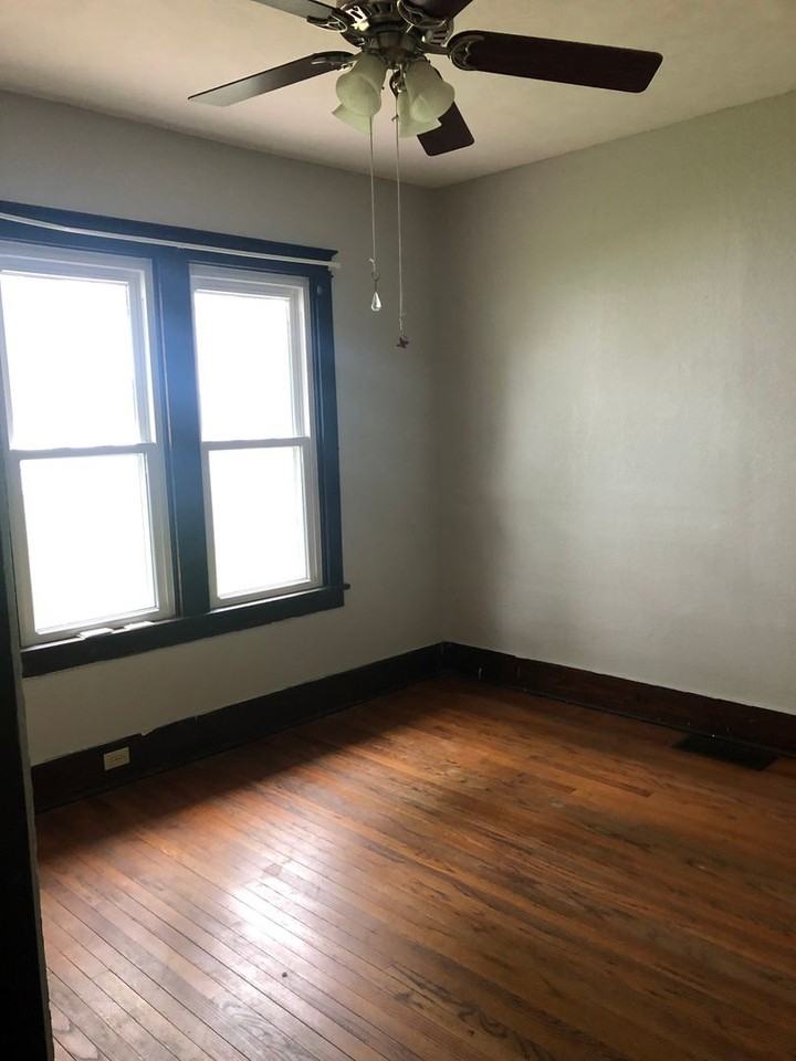 105 Grove St - Photo 2 of 22