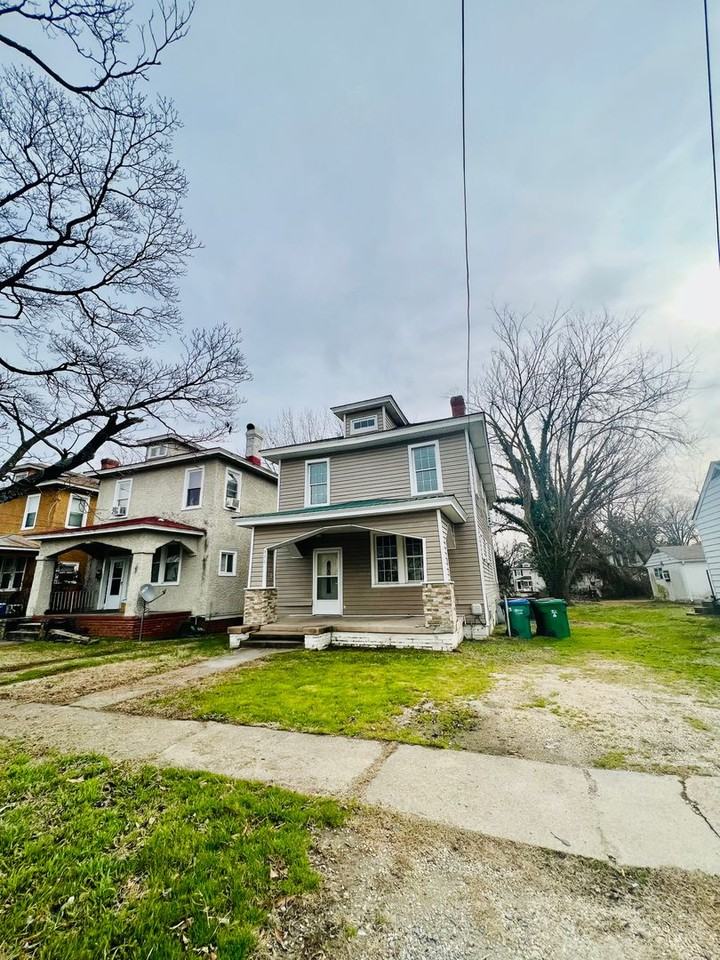 119 Lee Avenue - Photo 3 of 18