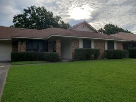 featured image of 5415 Bayou Dr