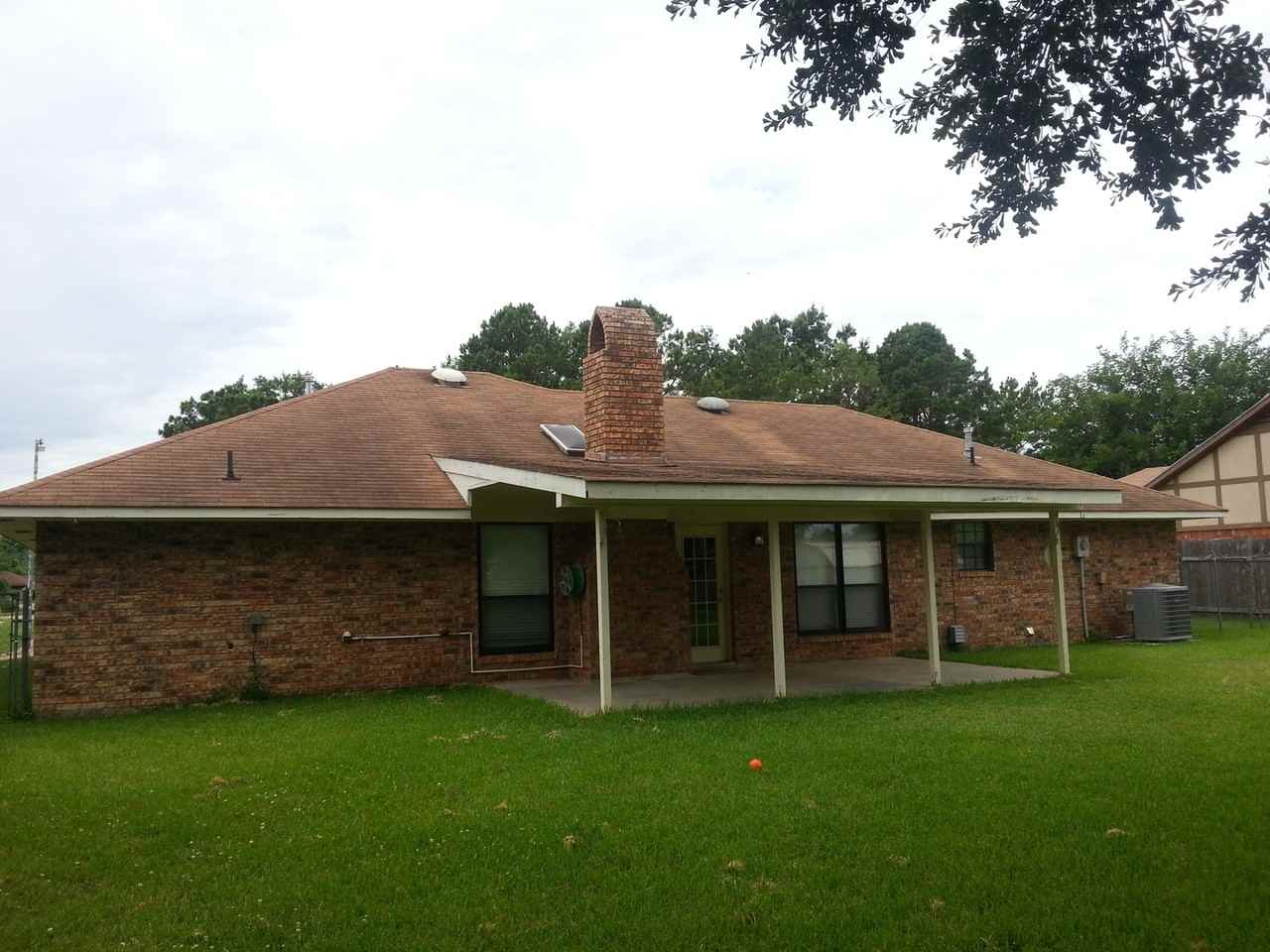 5415 Bayou Dr - Photo 4 of 21