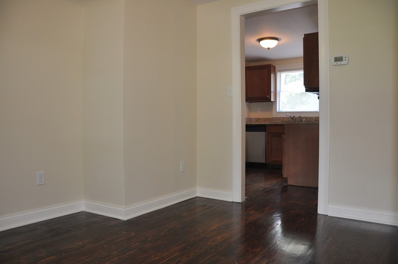 610 Addison Ave - Photo 3 of 19