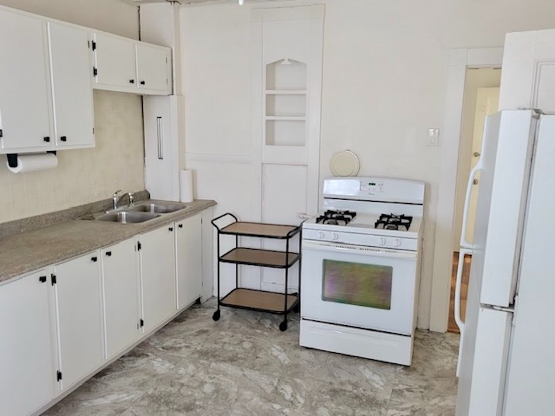 166 Kendrick Ave - Photo 4 of 13