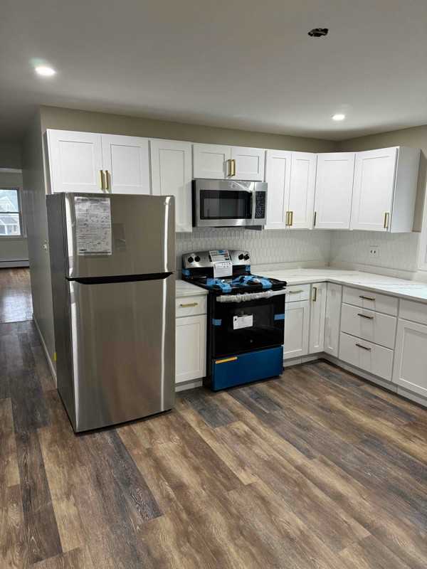 130 Lake Ave #1 - Photo 2 of 10