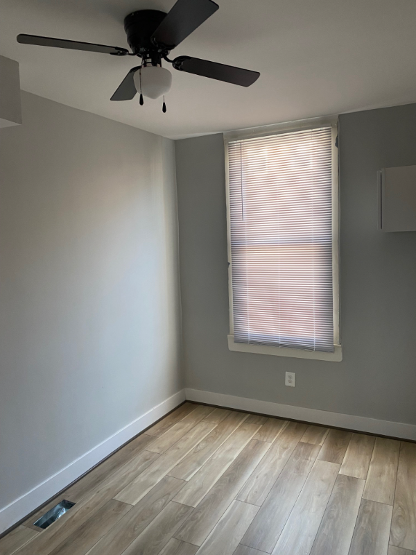 1255 Sargeant St #A - Photo 2 of 8