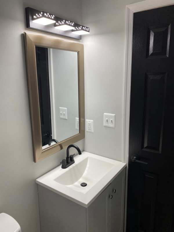 1255 Sargeant St #A - Photo 4 of 8