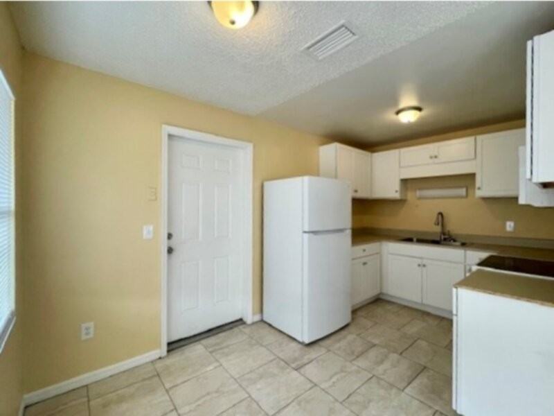 3709 Needles Dr - Photo 5 of 16