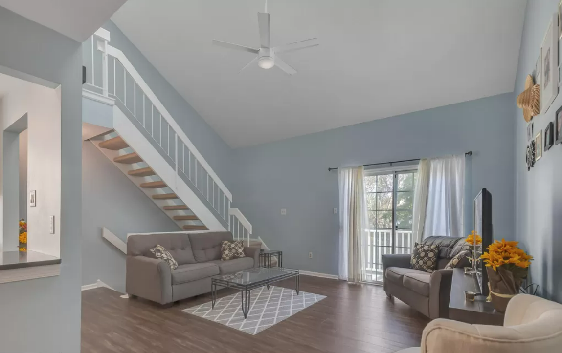 793 E Parker St - Photo 2 of 14