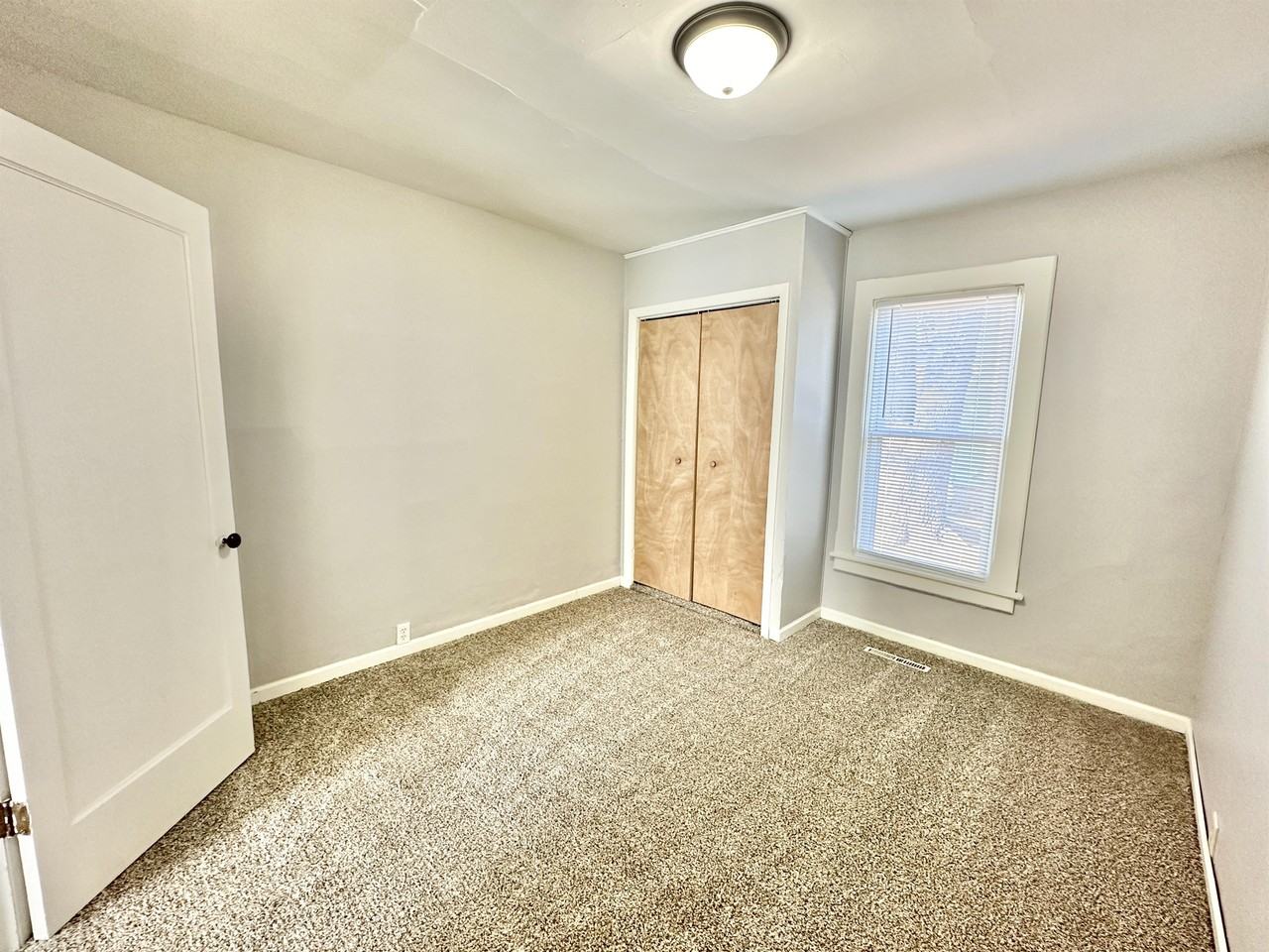 1023 Hackett St #1 - Photo 2 of 10