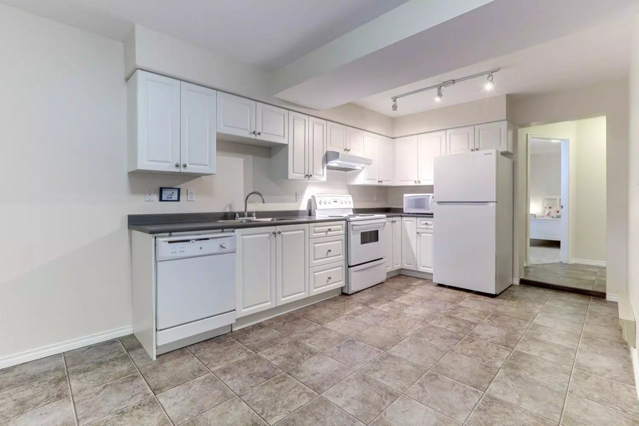 1410 Dogwood Place - Photo 2 of 11