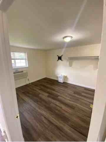 Genesee St #1 - Photo 3 of 6