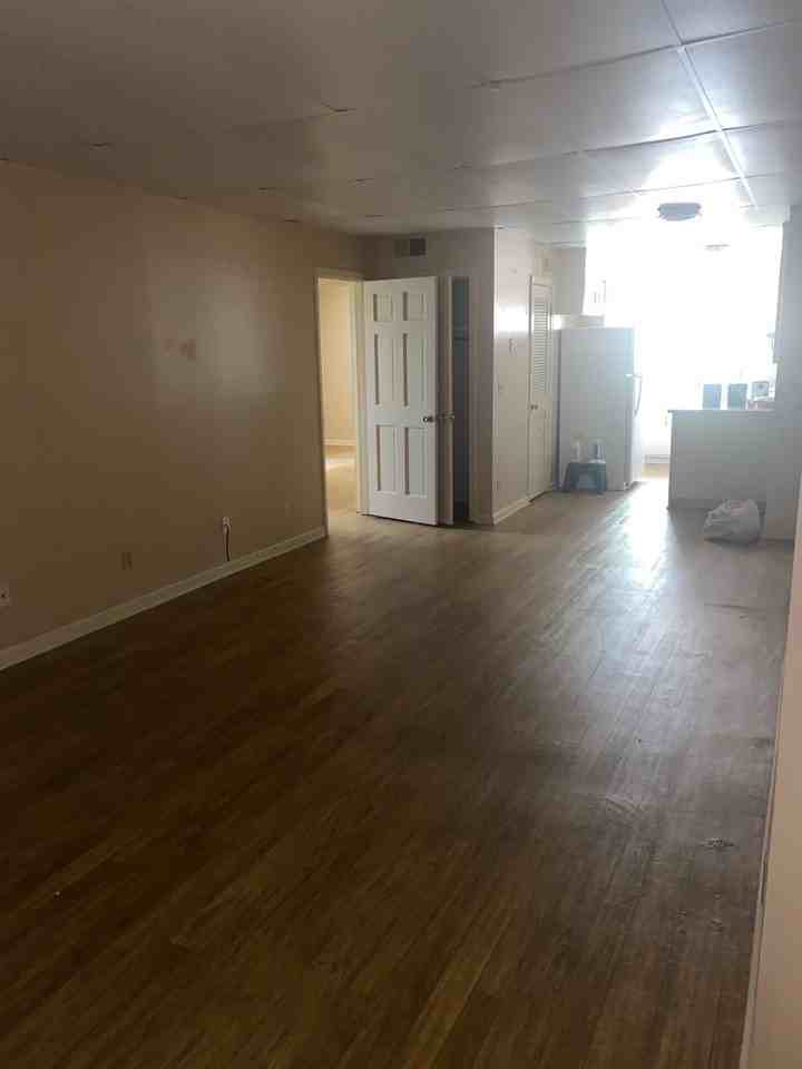 YF24-Eastwood - Photo 2 of 5