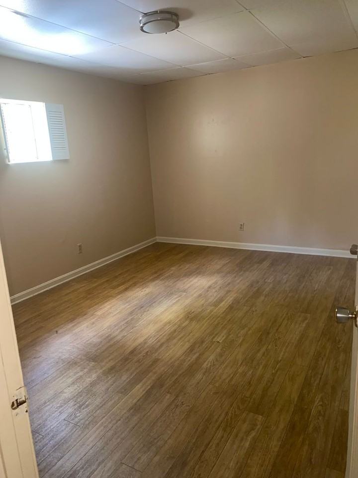 YF24-Eastwood - Photo 4 of 5