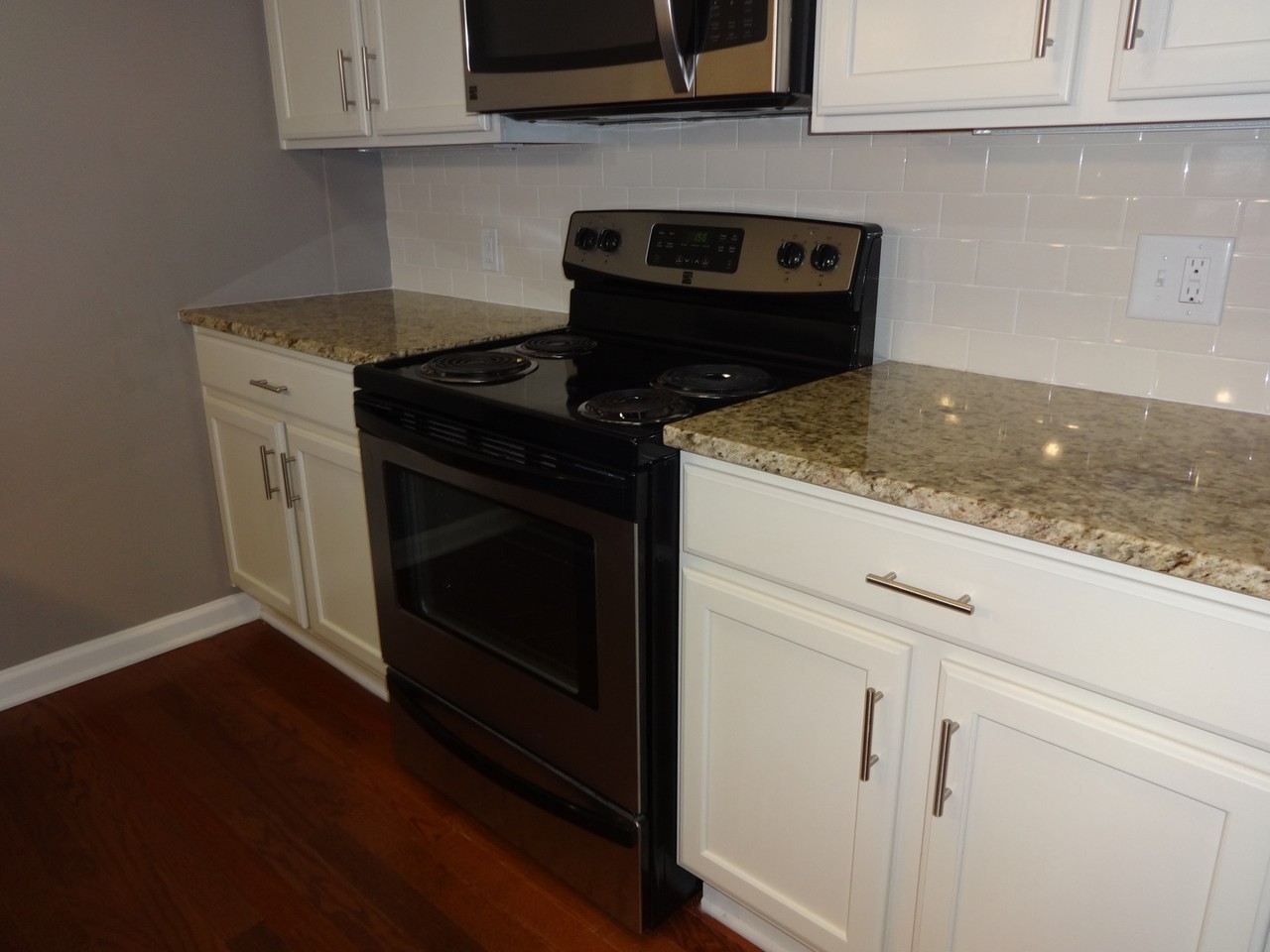 459 Locust Avenue - Photo 4 of 50