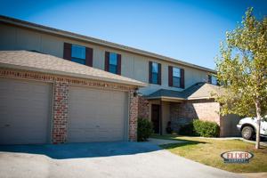 featured image of 2390 Hidden Lake St