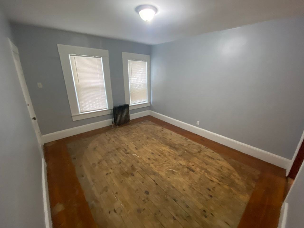 314 Cartier St #1 - Photo 5 of 11