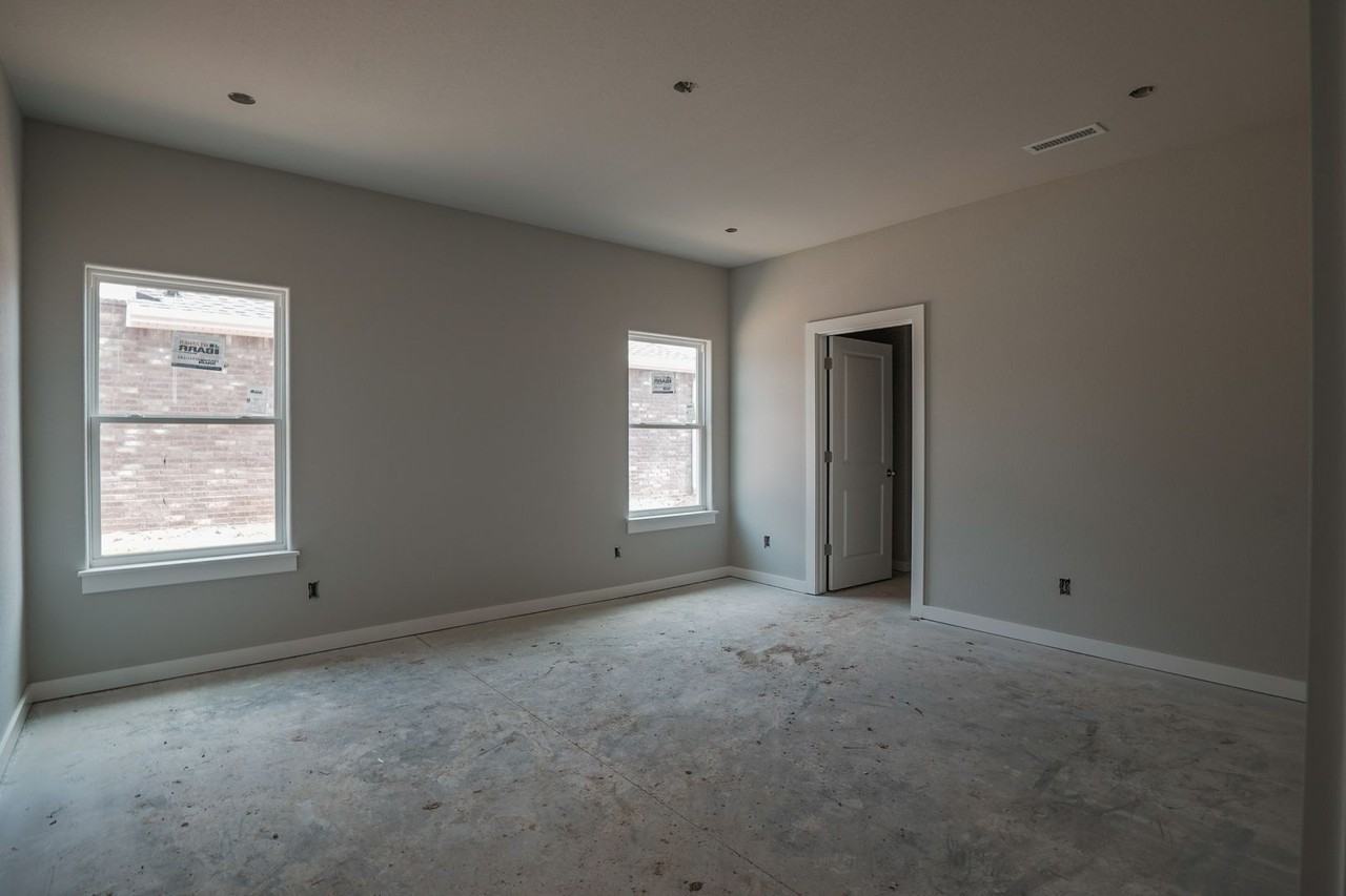 572 N Salem Rd - Photo 6 of 19