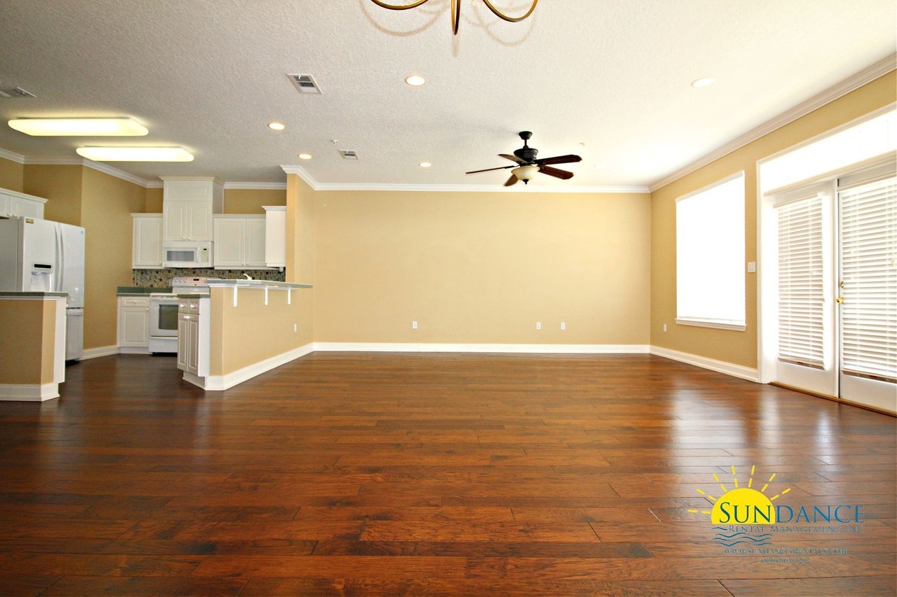227 Alconese Ave Se #F - Photo 4 of 28
