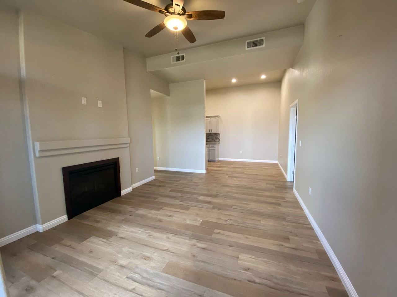 3504 Desert Cliff St #202 - Photo 3 of 20