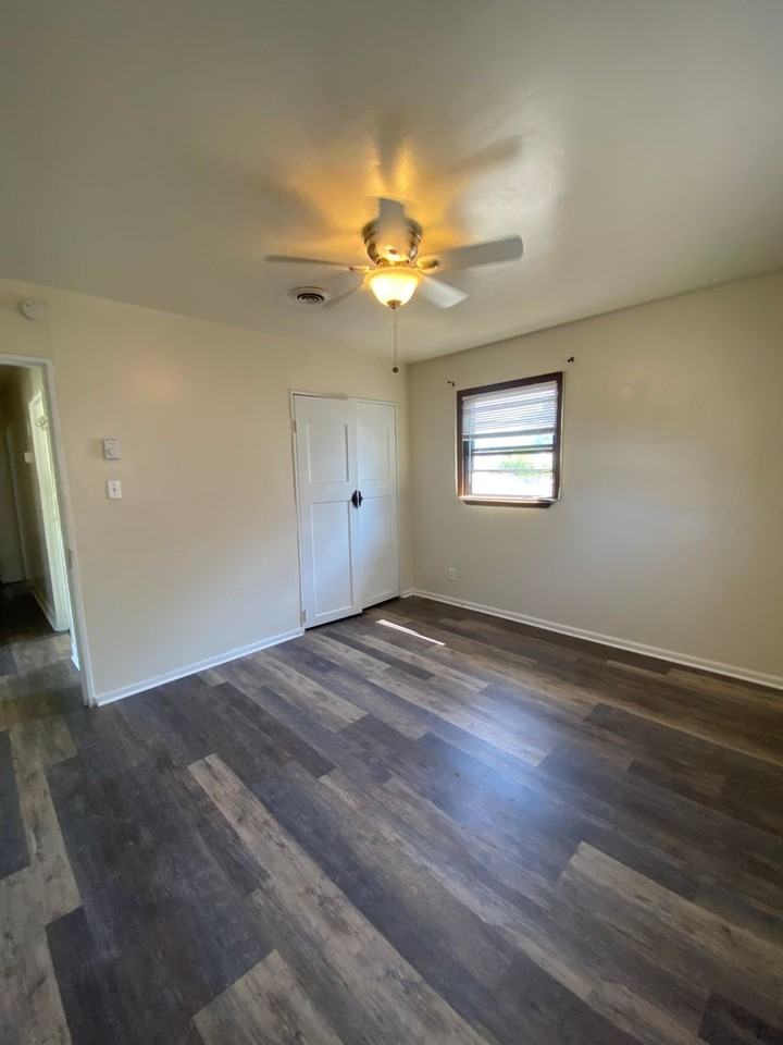 1636 King William Rd - Photo 4 of 11