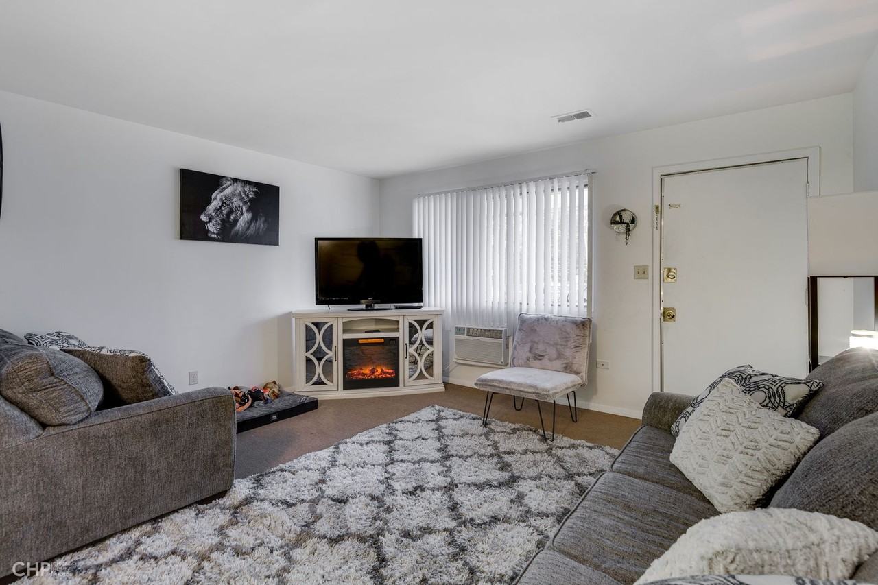 Camelot XI - Photo 3 of 8